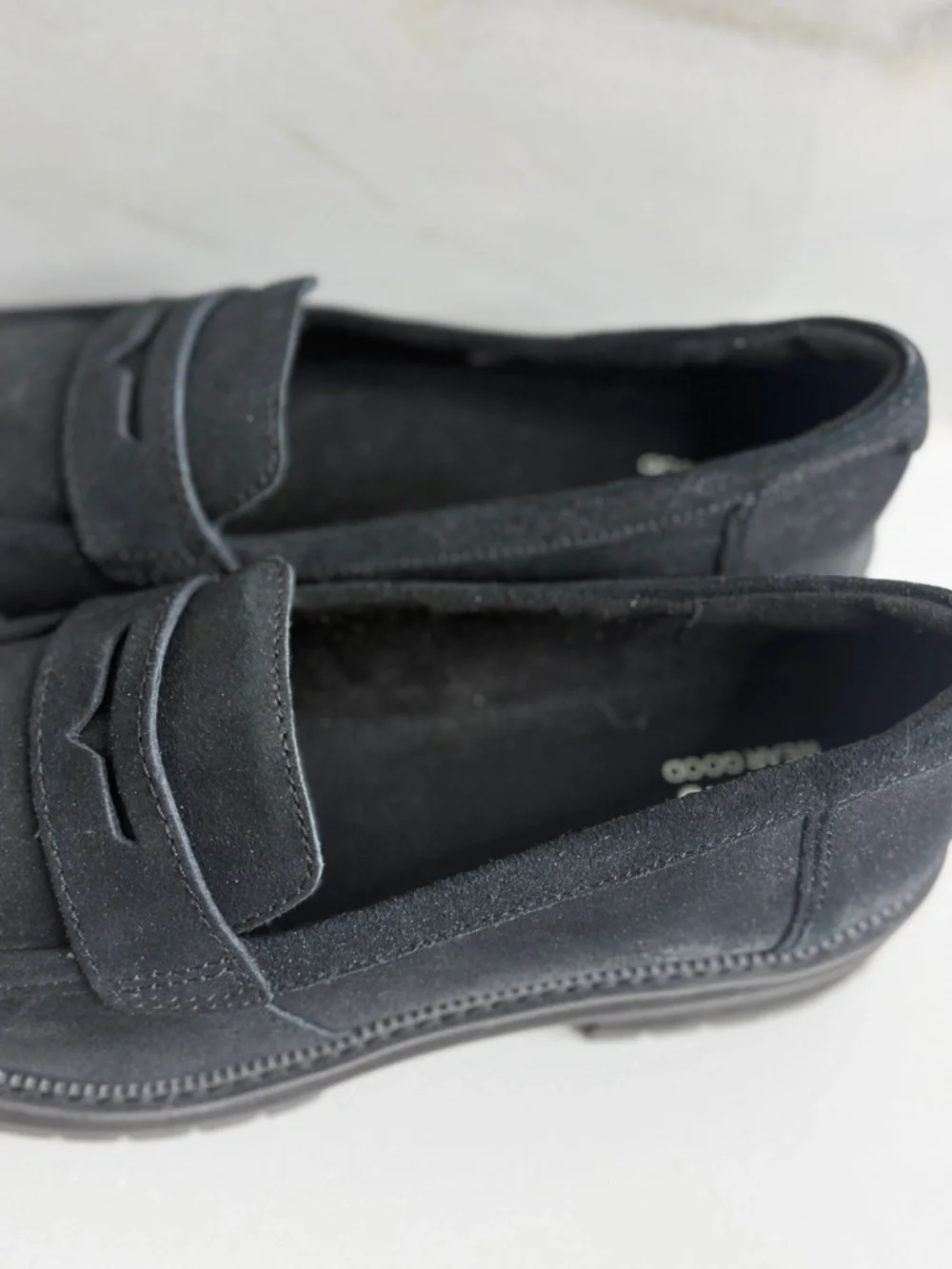 TOMS Black Suede Lug Sole Loafers Size 9 | New Without Tags